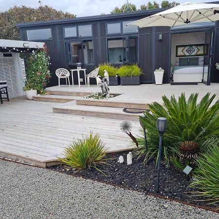 Aroha Tiny House Peka Peka Lägenhet Waikanae Exteriör bild