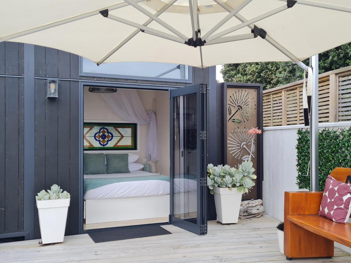 Aroha Tiny House Peka Peka Lägenhet Waikanae Exteriör bild